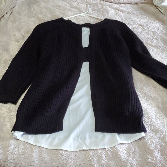 Black sweater with built in white shirt underneath - Picture 5 of 10
